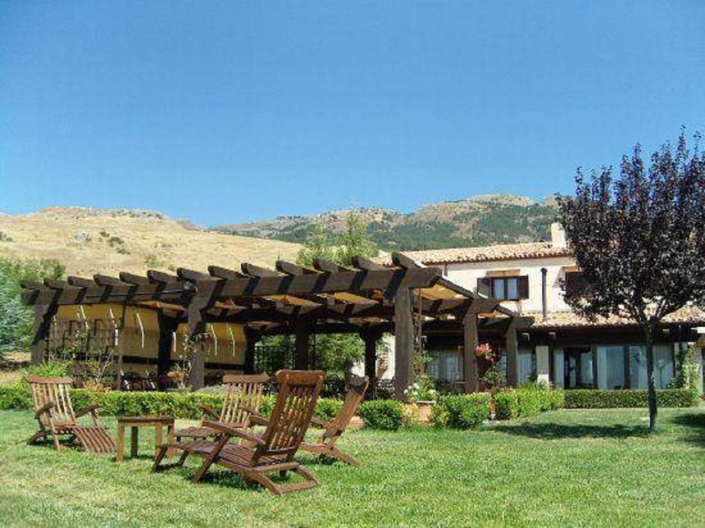 Villa Agriturismo Terravecchia Castellana Sicula Exterior foto