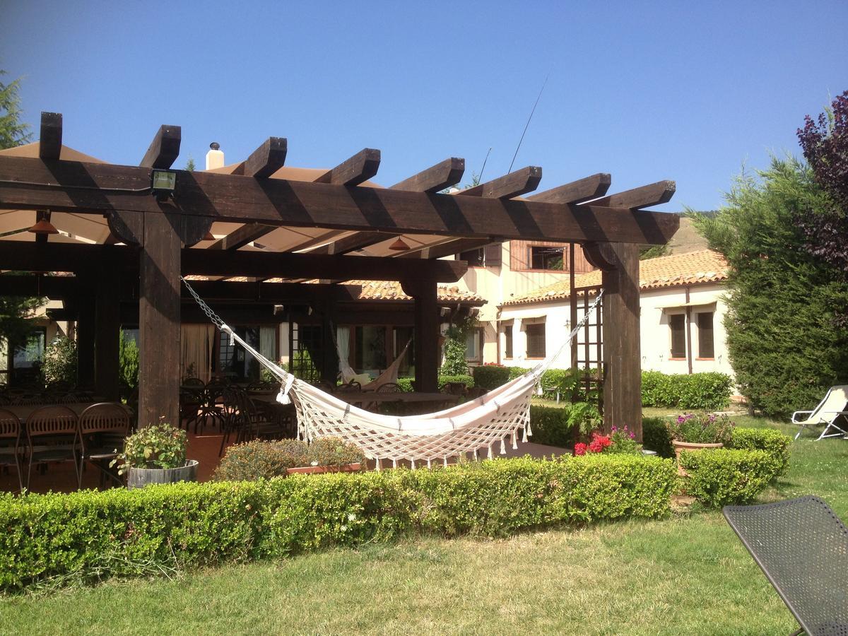 Villa Agriturismo Terravecchia Castellana Sicula Exterior foto